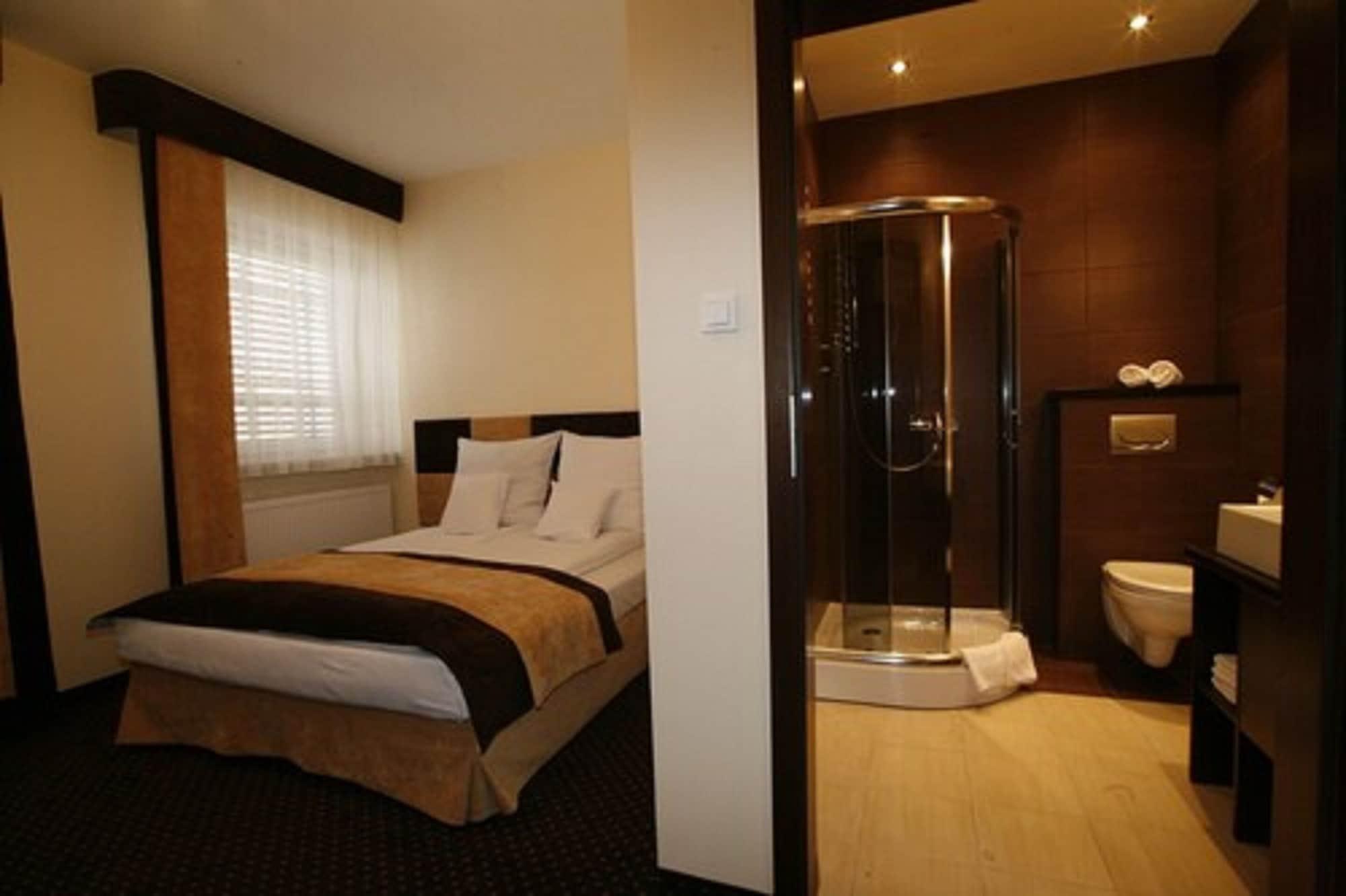 Boutique Hotel's I Milionowa 3* Lodž